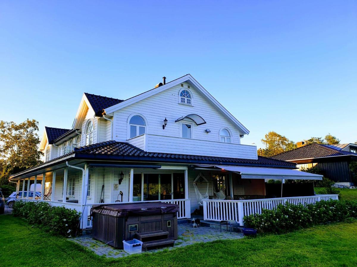 Beach Front Villa In Tonsberg Norway Only July 20-25 Eksteriør billede