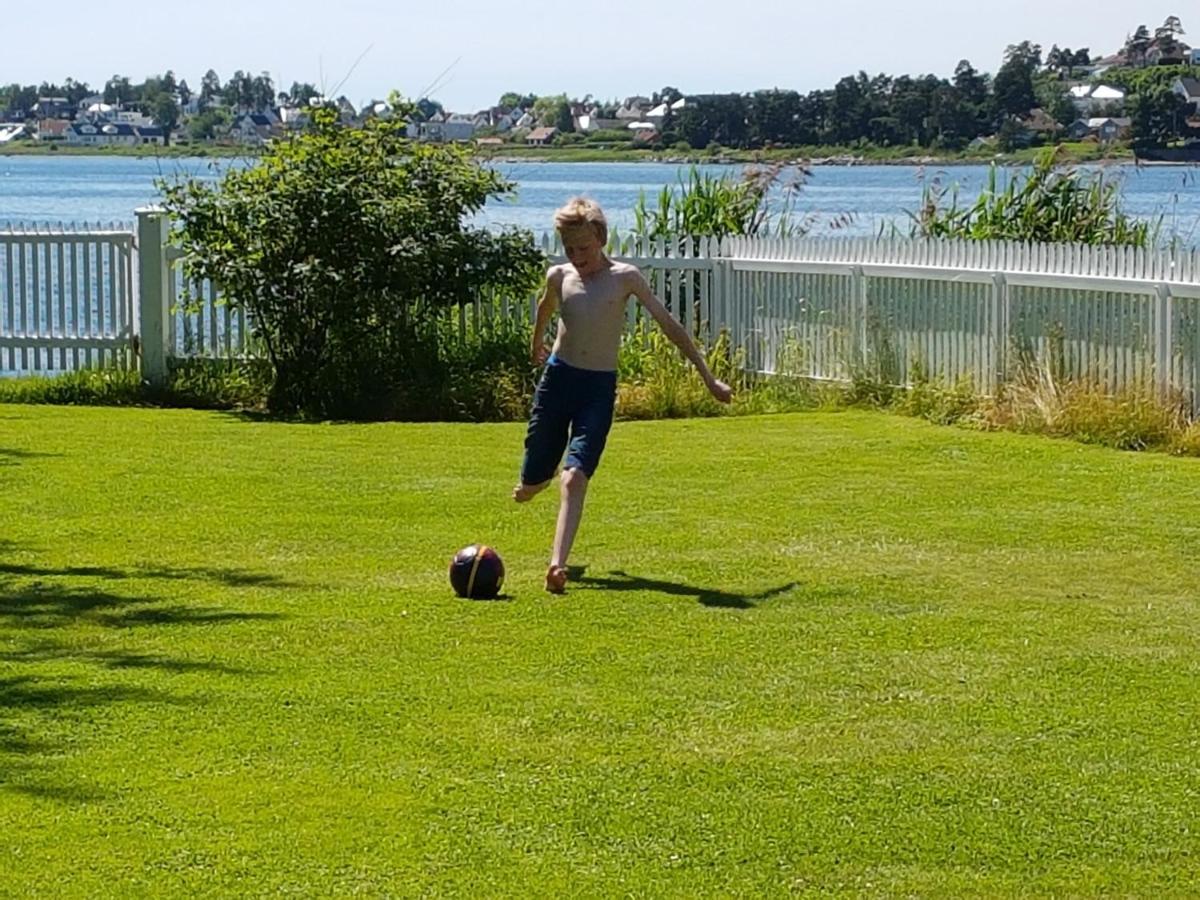 Beach Front Villa In Tonsberg Norway Only July 20-25 Eksteriør billede